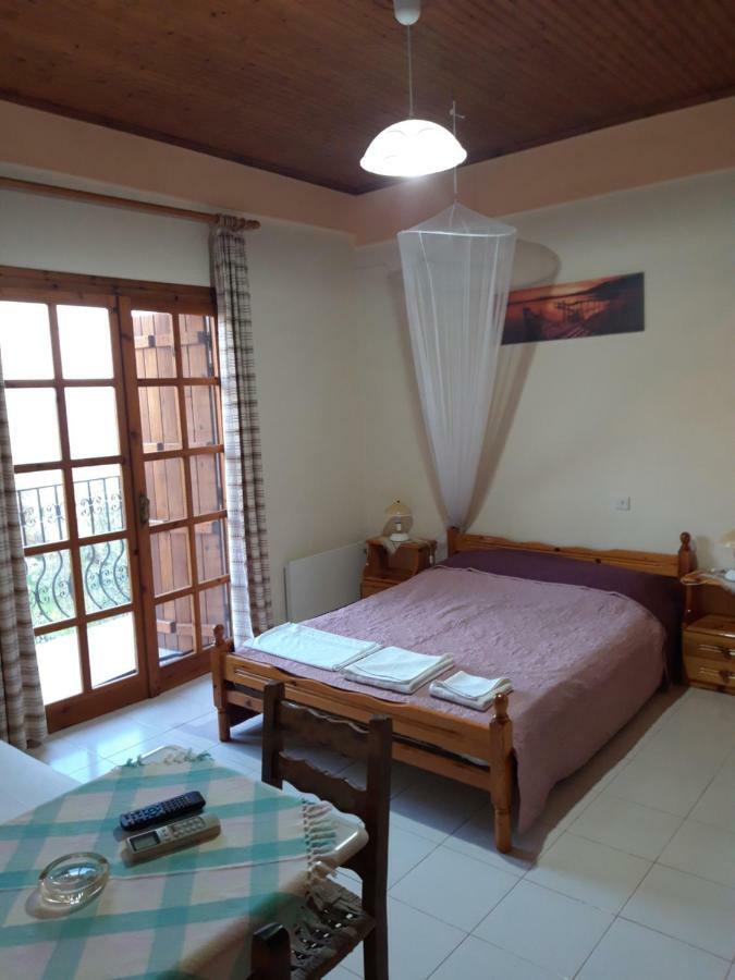 Koutadelias Rooms Kalamos  Exterior photo