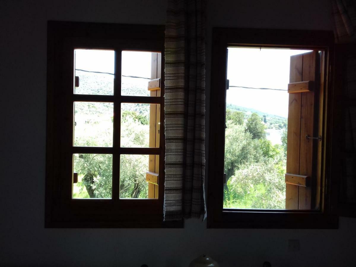 Koutadelias Rooms Kalamos  Exterior photo