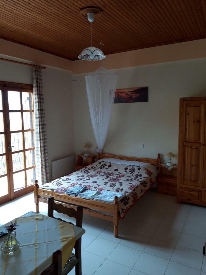 Koutadelias Rooms Kalamos  Exterior photo