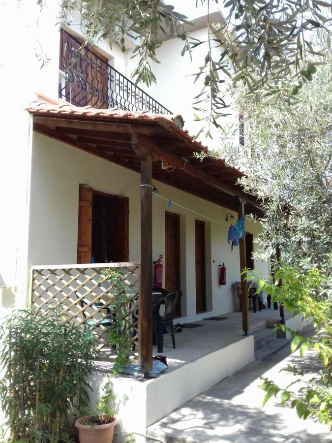 Koutadelias Rooms Kalamos  Exterior photo